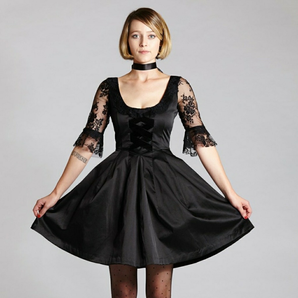 lecoledesfemmes Marie Antoinette Dress